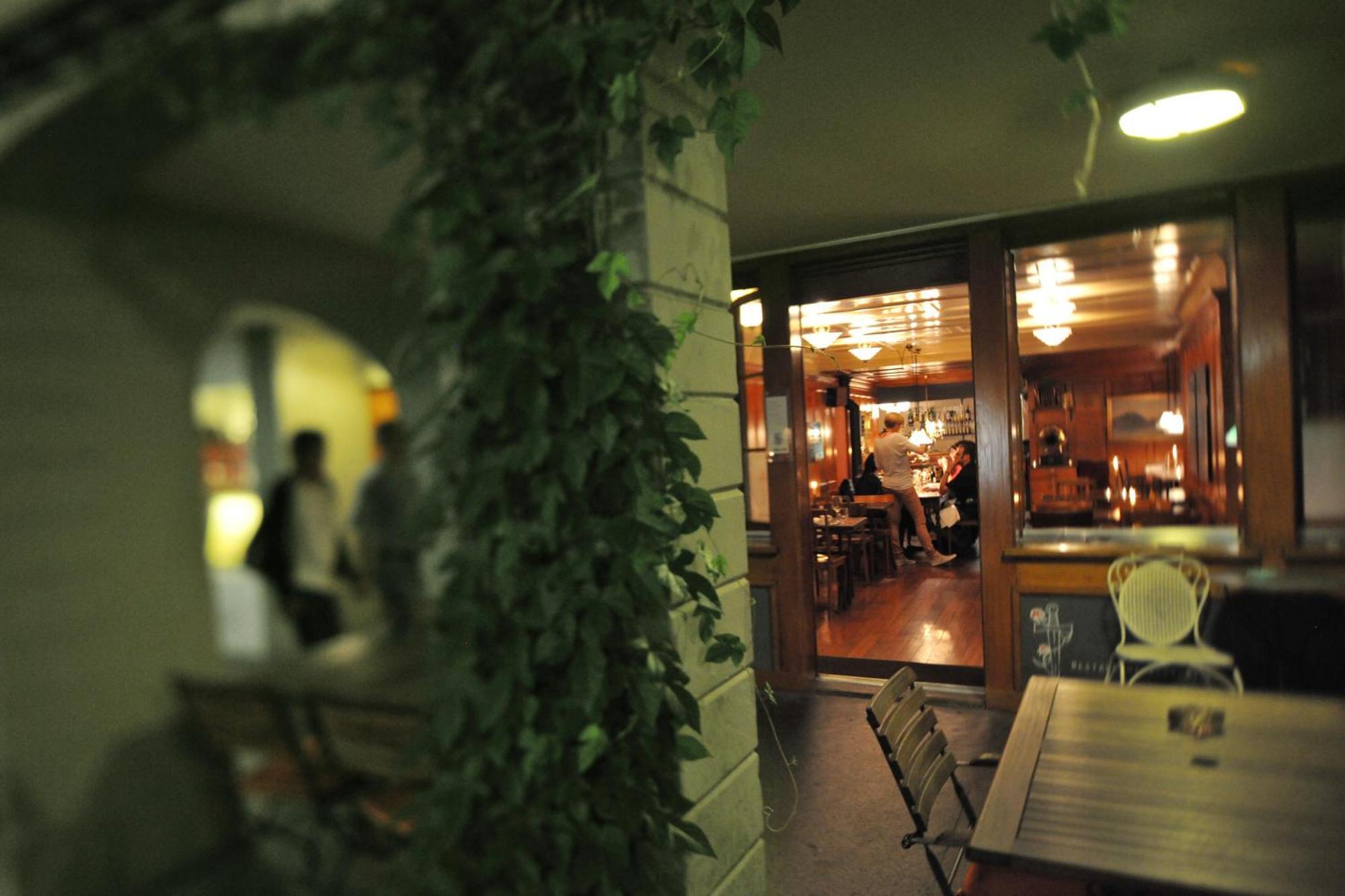 Hotel Restaurant Schwert Тун Экстерьер фото